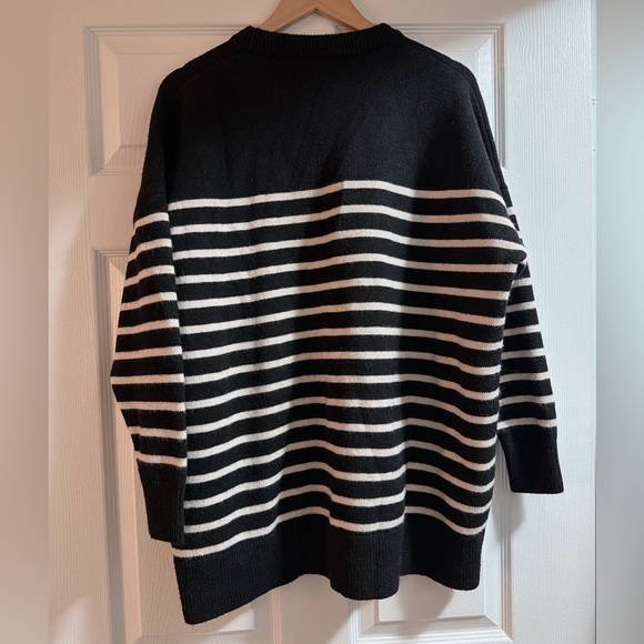 Zara Black and White Striped Sweater - Picture 3 of 4